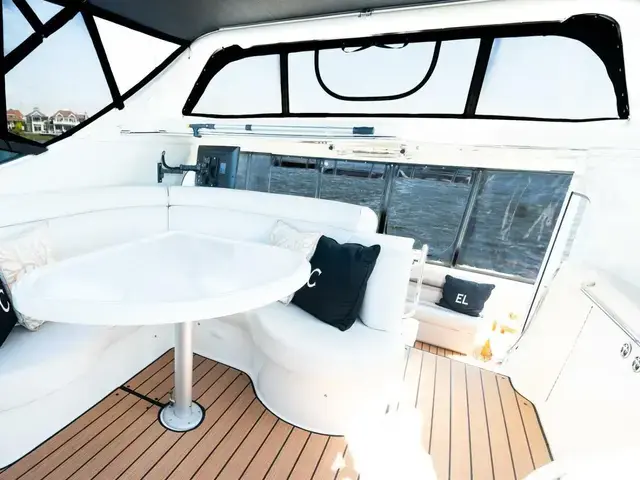 Carver 466 Motor Yacht