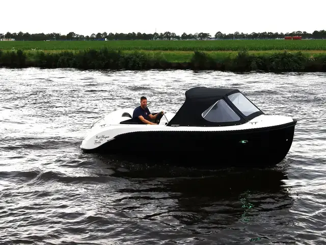 Oud Huijzer 580 tender