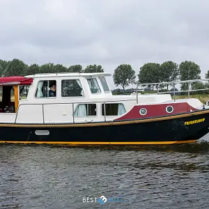 1997 Linssen Dutch Sturdy 260