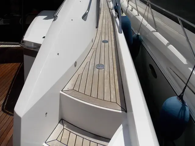 Sunseeker Predator 72