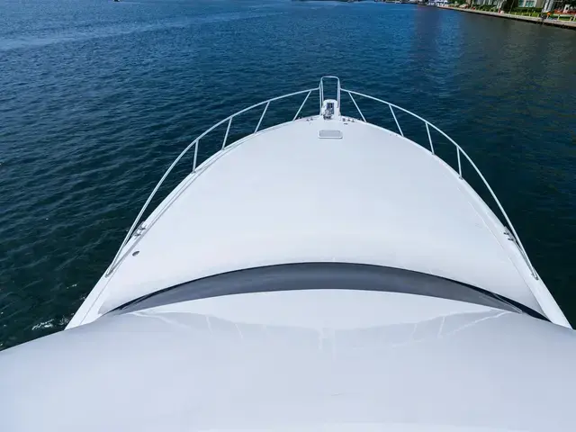 Viking Yachts 52'