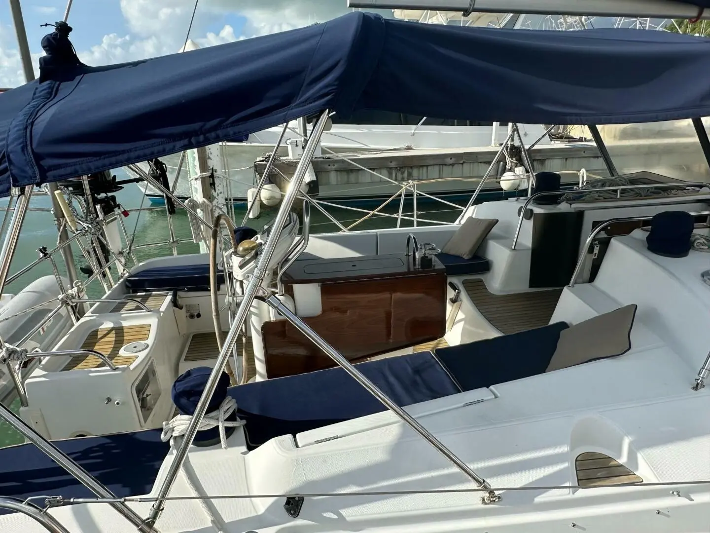 2002 Jeanneau sun odyssey 43 ds