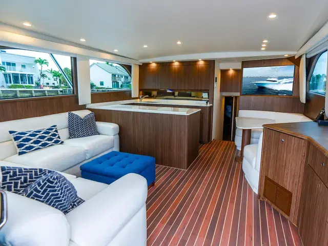 Viking Yachts 52'