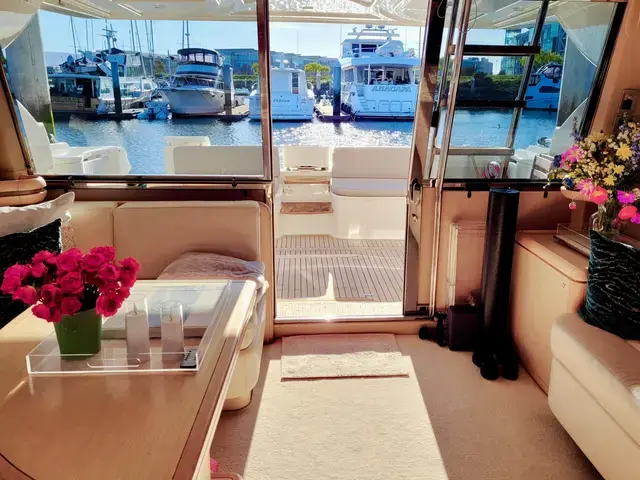 Ferretti Yachts 550