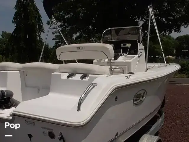 Sea Hunt Boats 196 Ultra