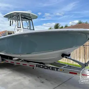 2022 Tidewater Boats 256LXF