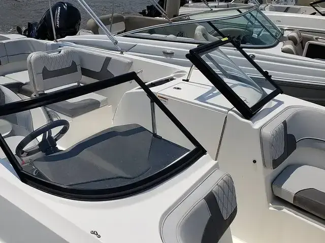 Bayliner VR6 OB