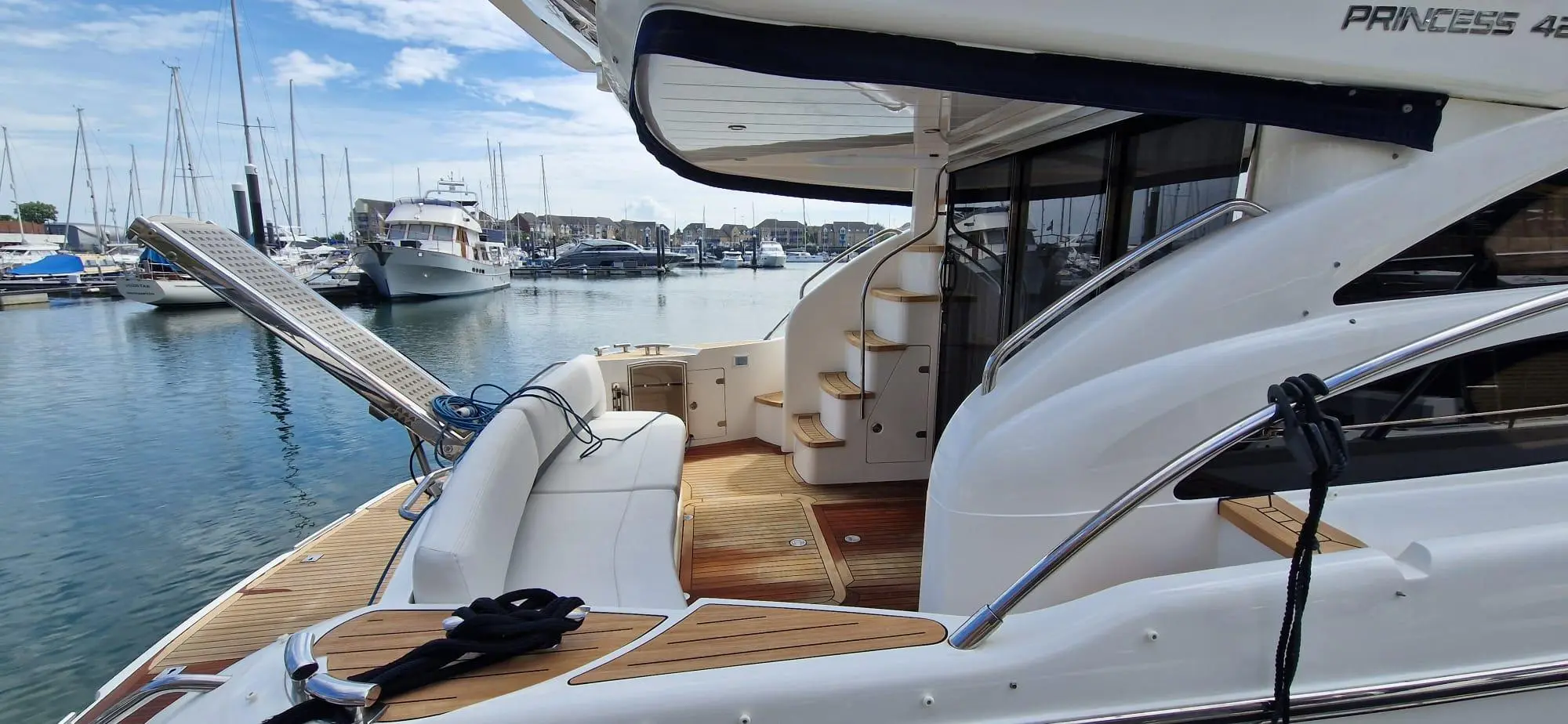 2007 Princess 42 flybridge