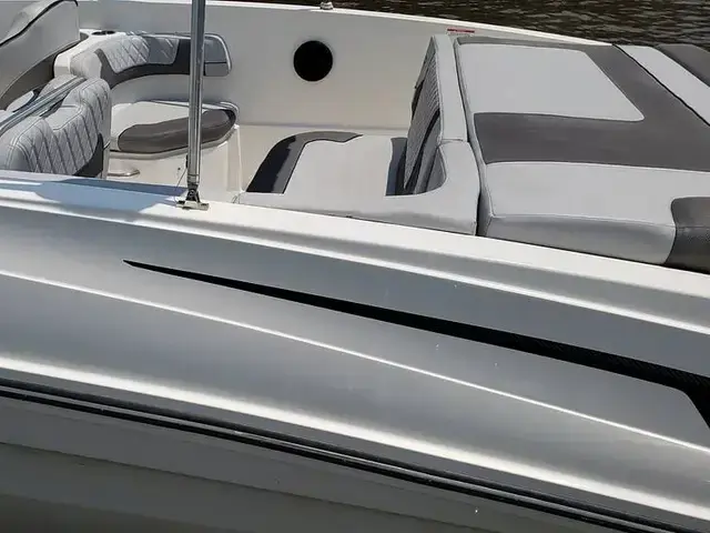 Bayliner VR6 OB