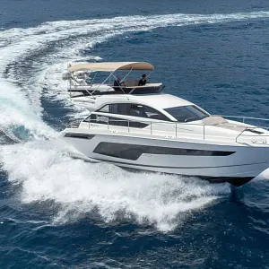 2018 Fairline Squadron 48