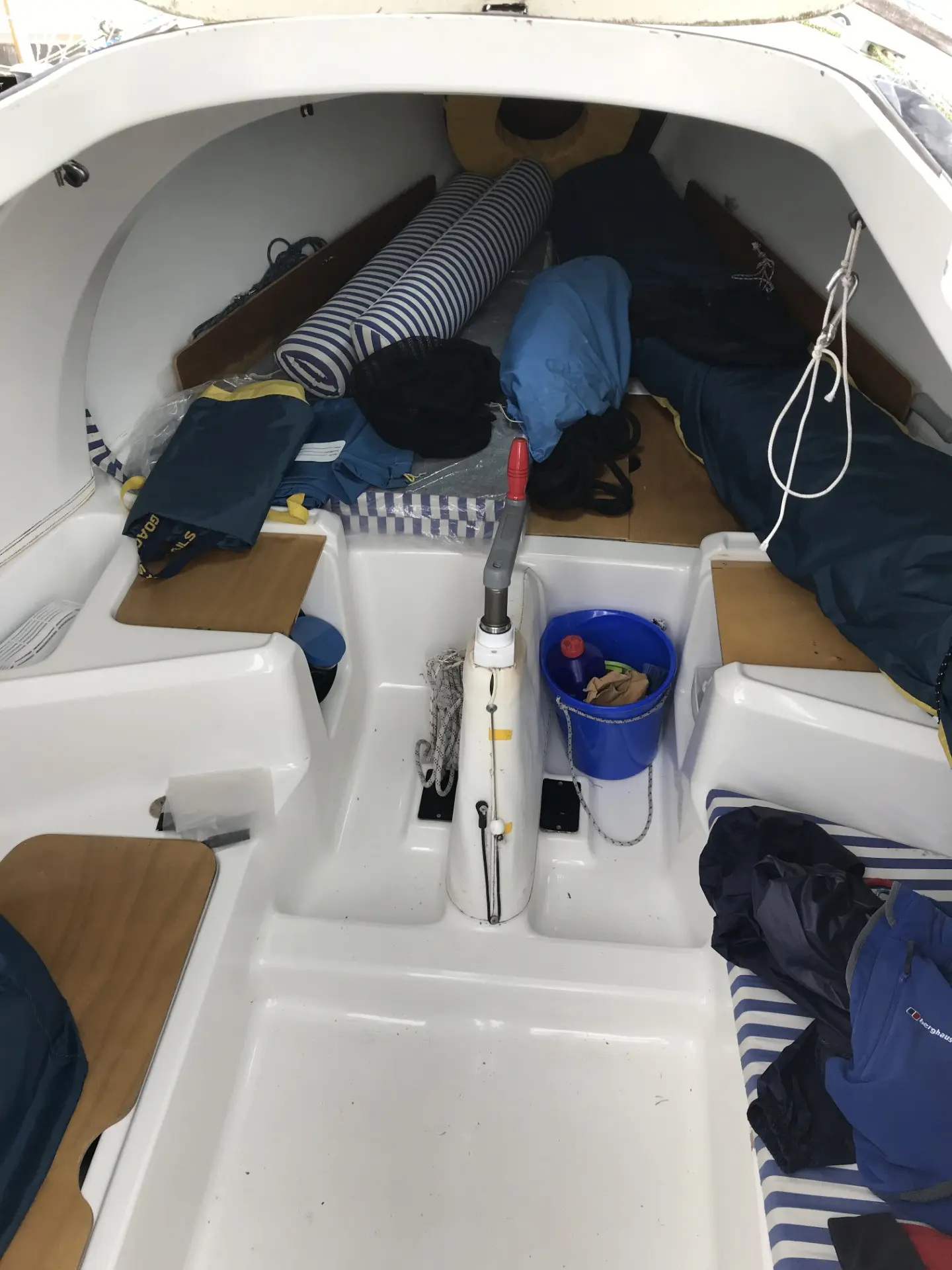 1998 Beneteau first 210