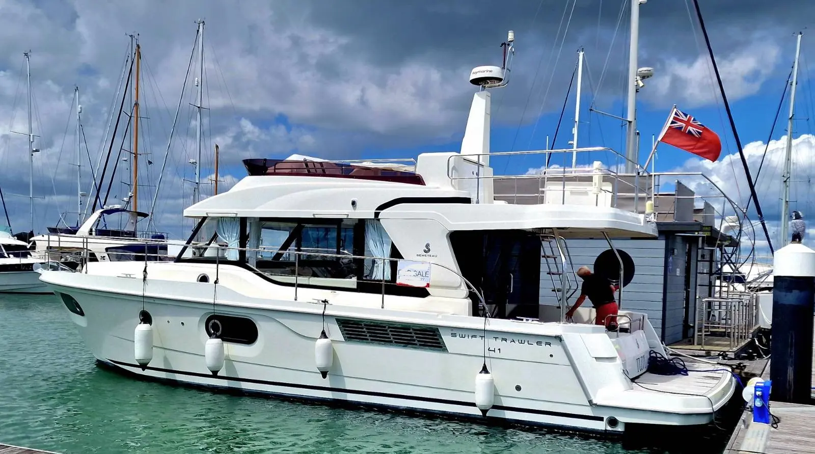 2020 Beneteau swift trawler 41 fly