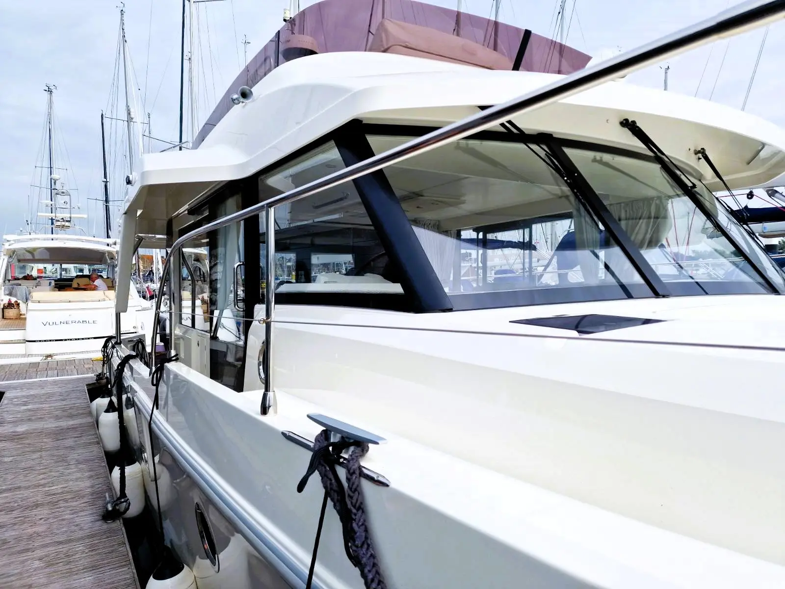 2020 Beneteau swift trawler 41 fly