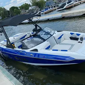 2021 Axis Boats A20