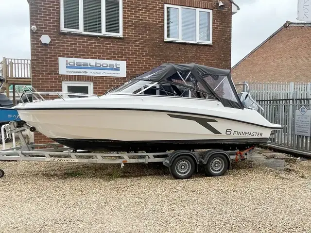 Finnmaster T6 Day Cruiser for sale in United Kingdom for £49,995 ($64,368)