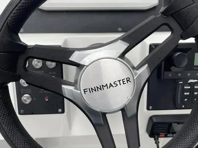 Finnmaster T6 Day Cruiser