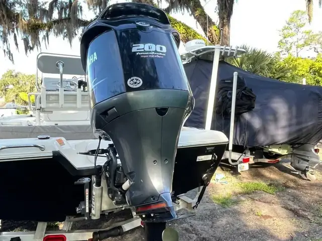 Skeeter SX 220