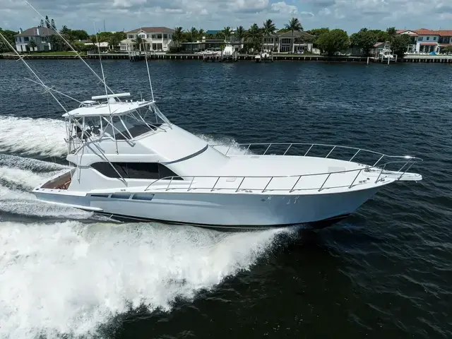 Hatteras Convertible