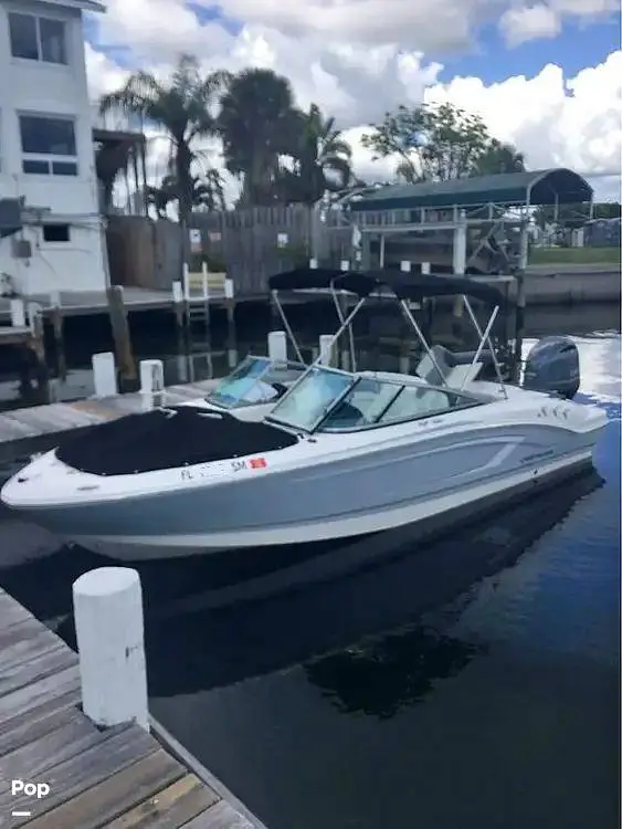 2019 Chaparral 21 h2o deluxe