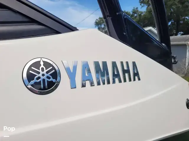 Yamaha AR 210