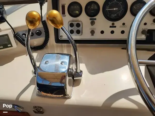 Chris Craft 426 Catalina