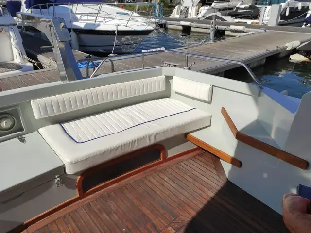 Fairline 43