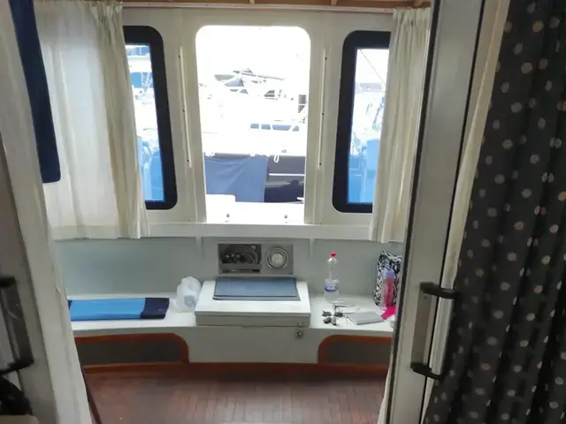 Fairline 43