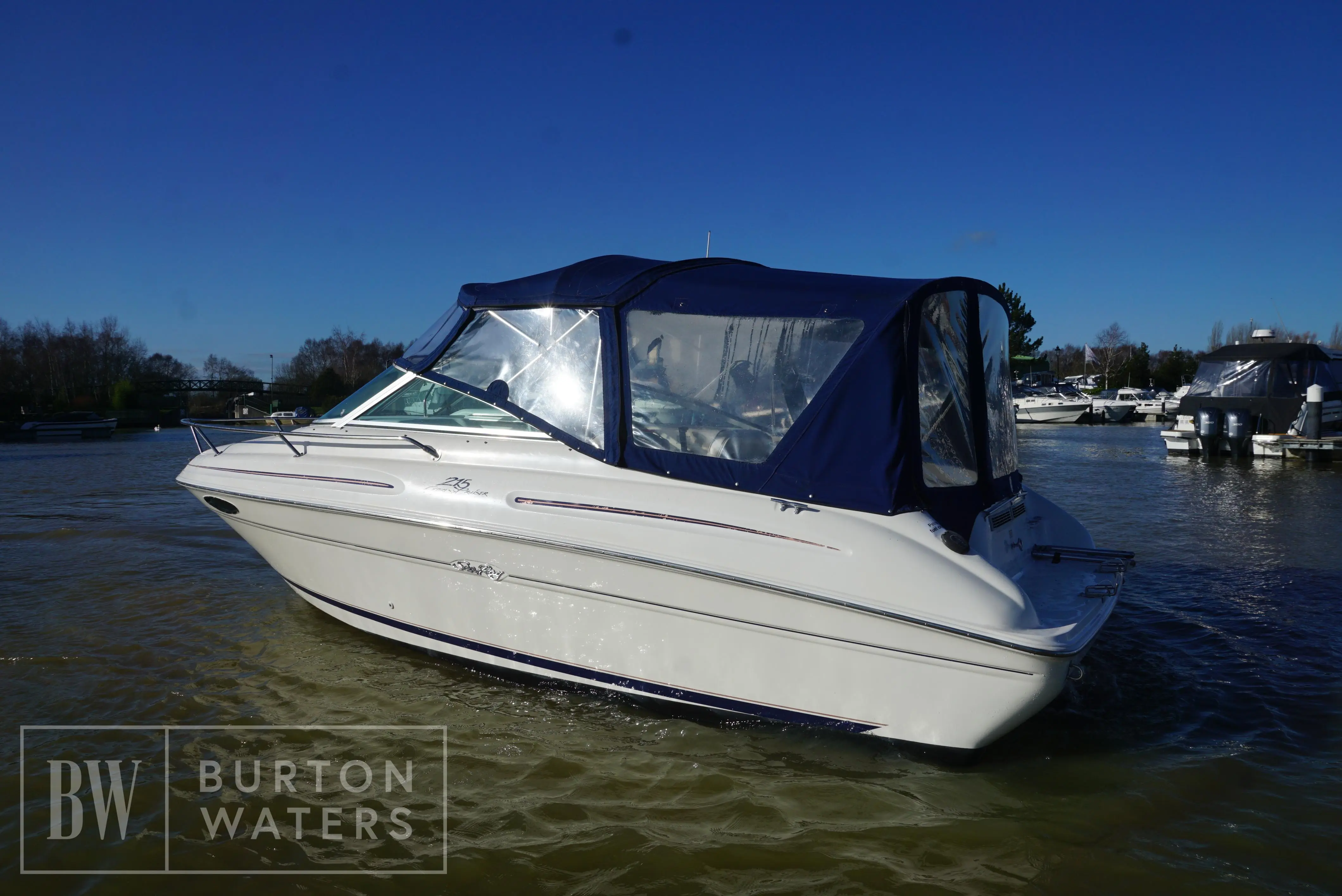 1997 Sea Ray 215 express cruiser