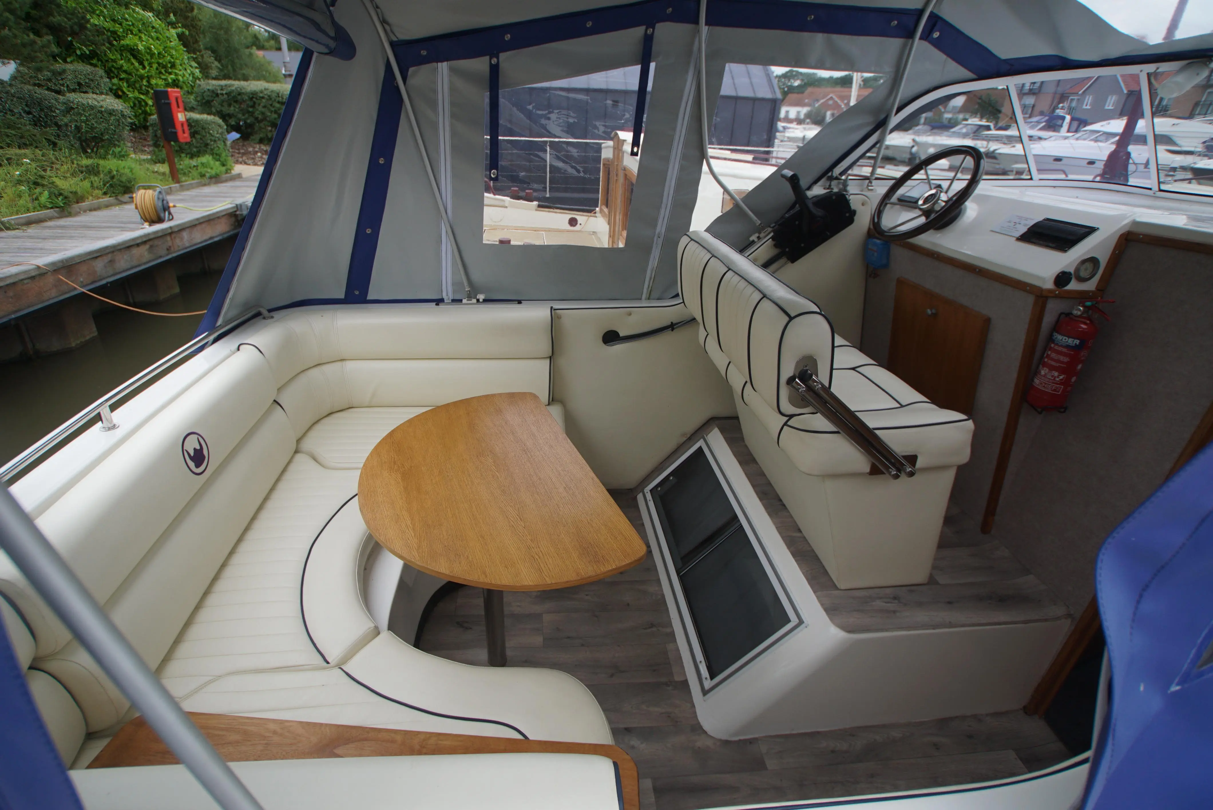 2012 Viking 24 cockpit cruiser