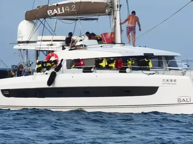 Bali Catamarans 4.2