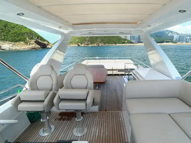 Azimut 66