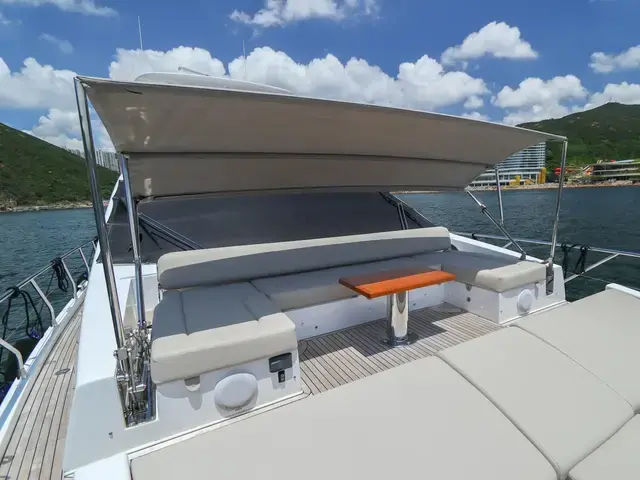 Azimut 66