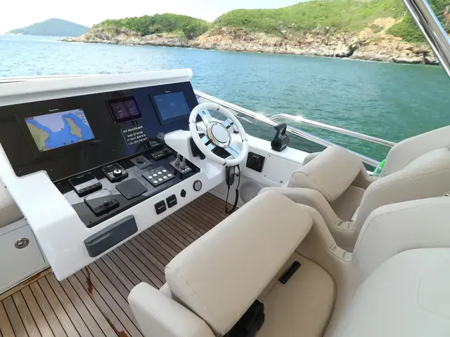 Azimut 66