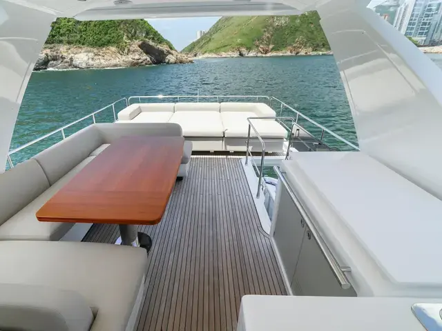 Azimut 66