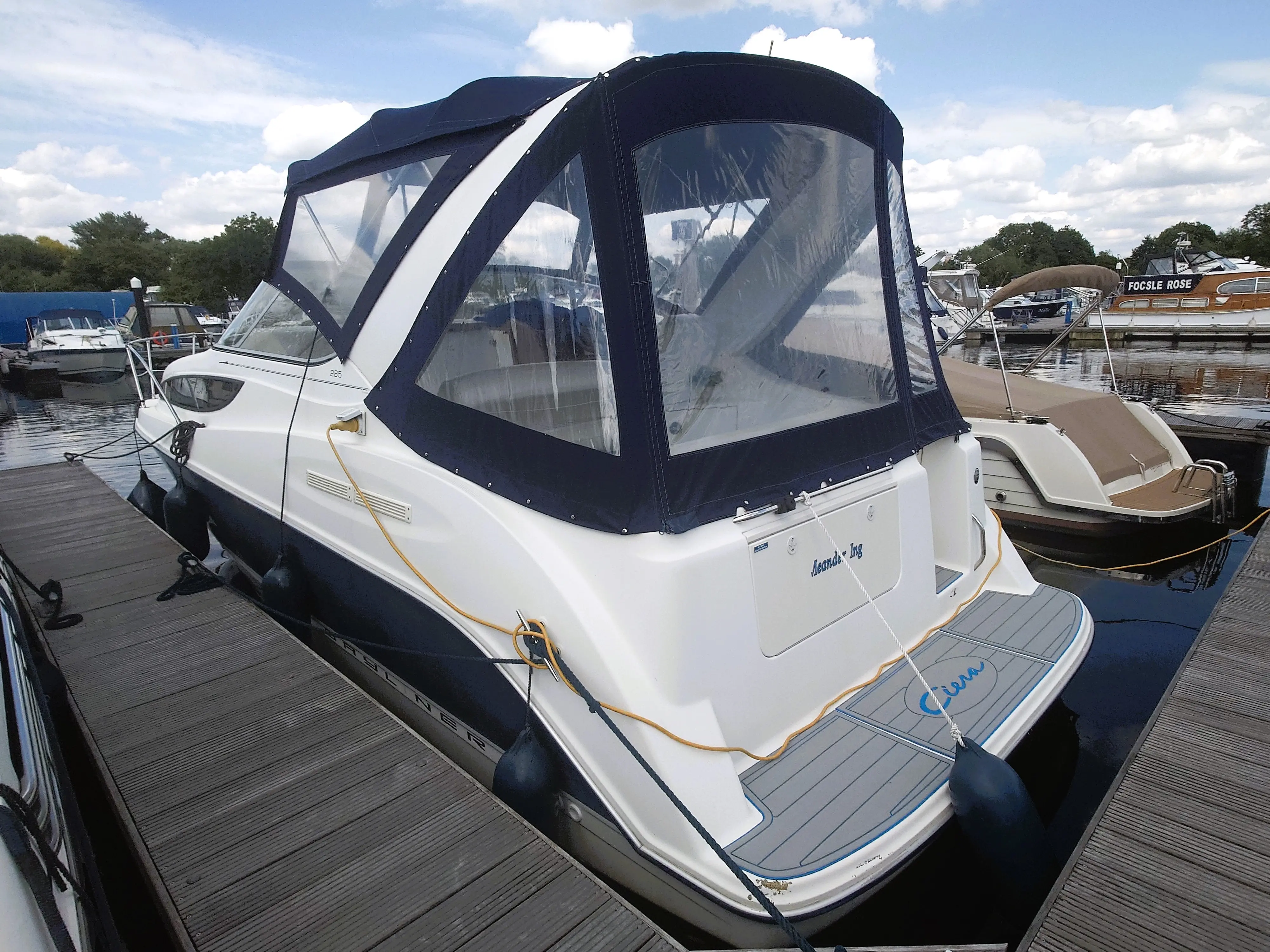 2003 Bayliner 285