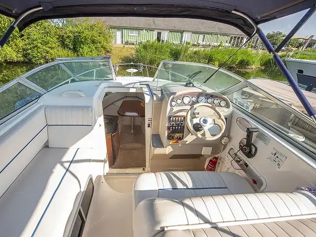 Chaparral 240 Signature