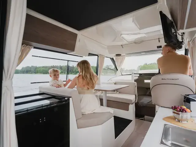 Balt Yacht SunCamper 31