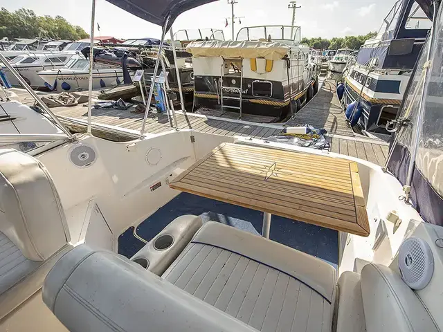 Bayliner 245