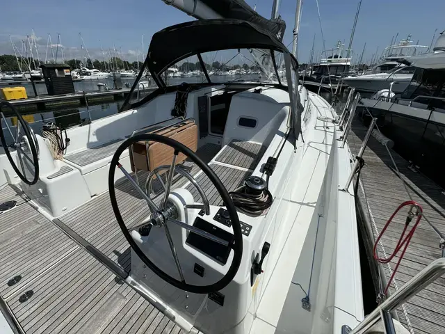 Jeanneau Sun Odyssey 380