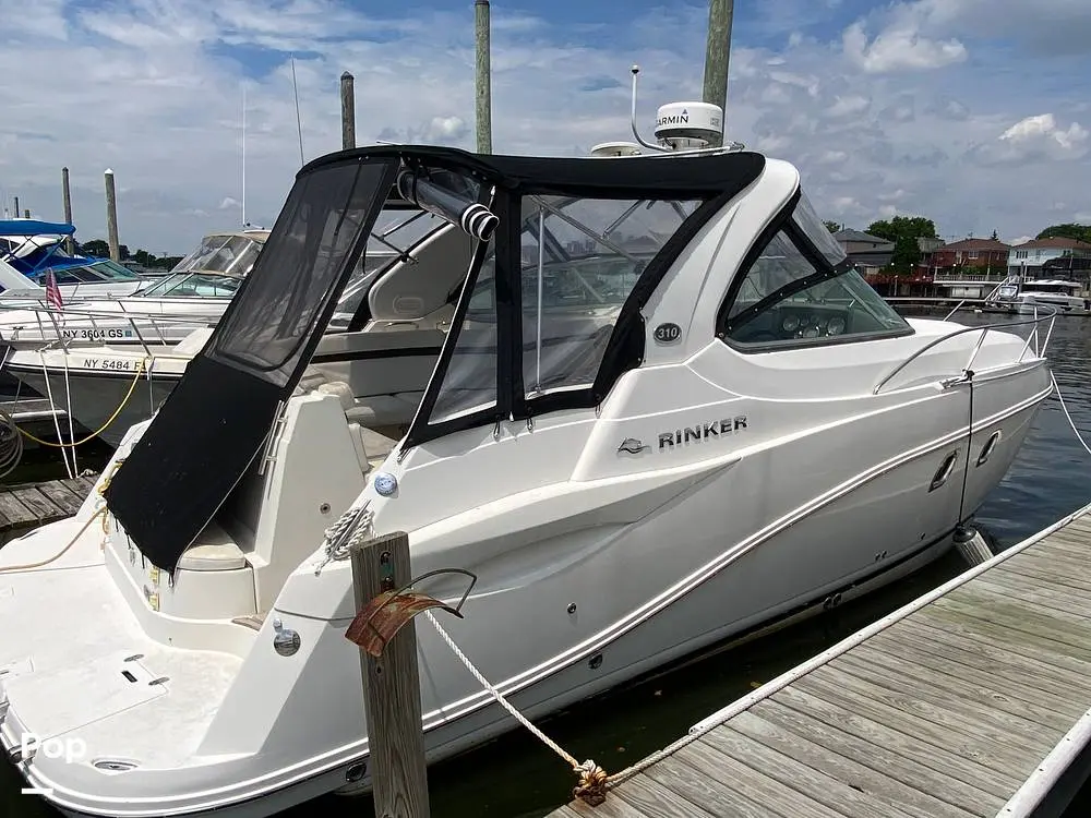 2011 Rinker 310