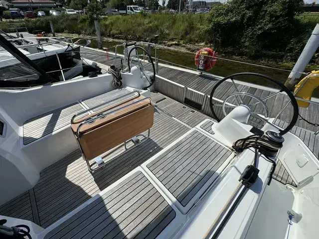 Jeanneau Sun Odyssey 380