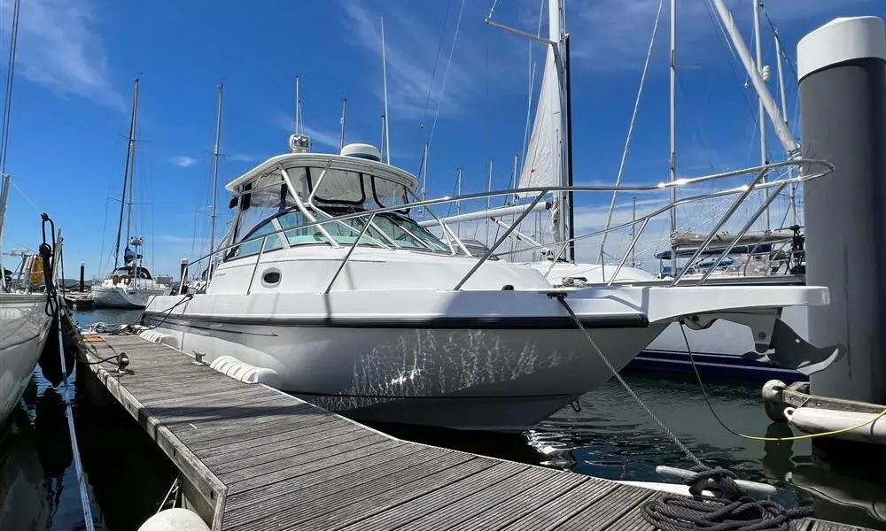 2004 Boston Whaler 275 conquest