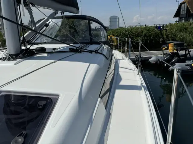 Jeanneau Sun Odyssey 380