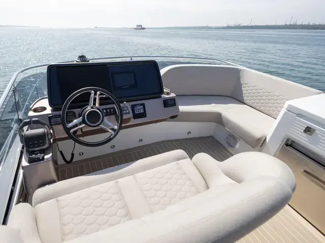 Galeon 400 Fly