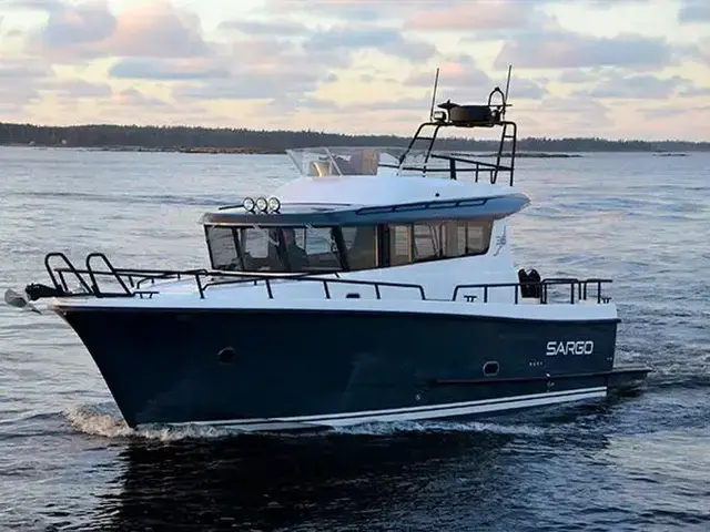 Sargo 36 Explorer Fly