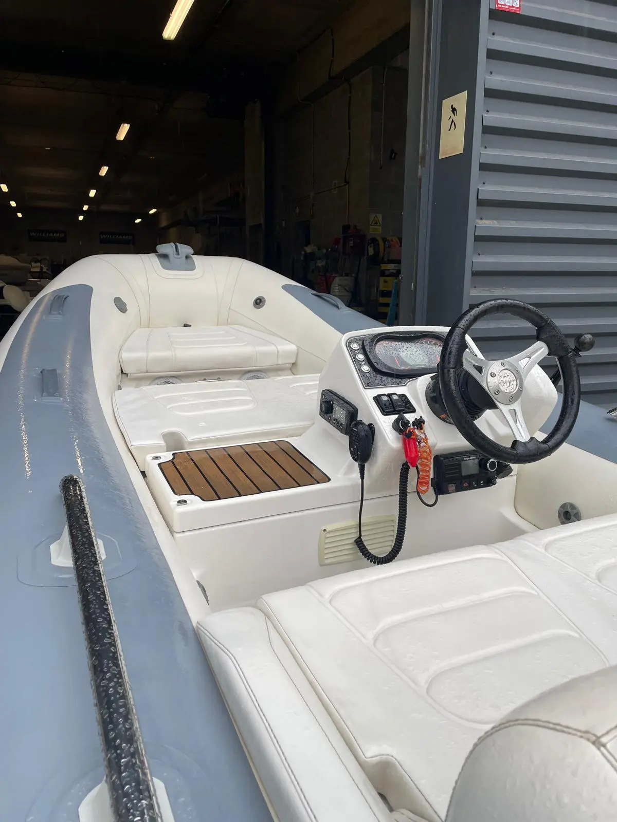 2019 Williams Jet Tenders sportjet 395