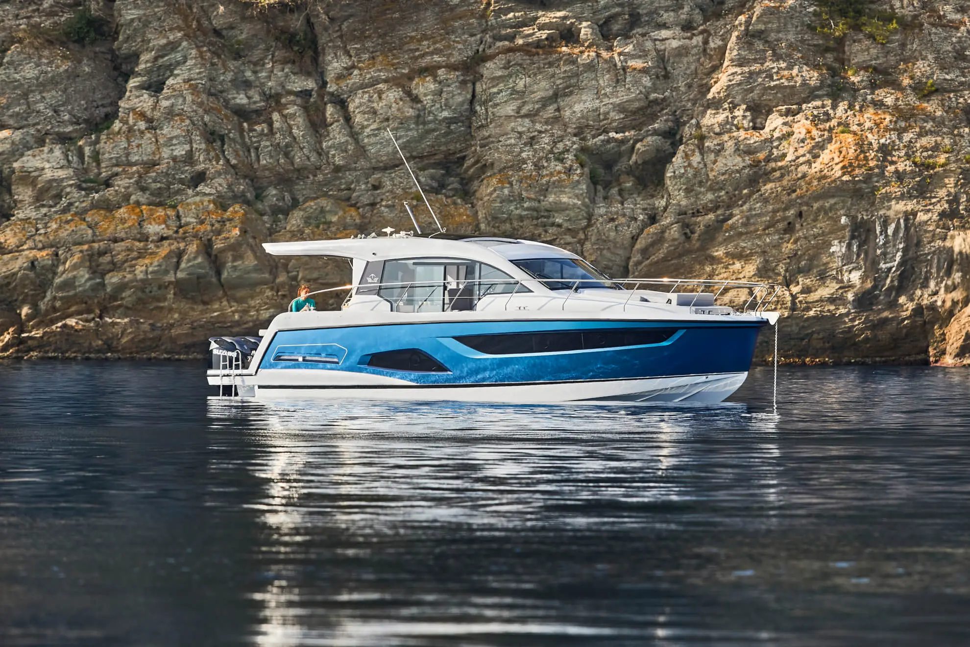 2024 Sealine c390v