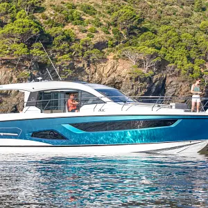 2024 Sealine C390V