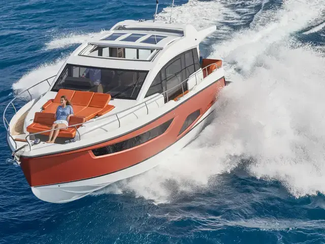 Sealine C430 for sale in Spain for €612,200 (£516,751)