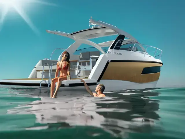 Sealine S335